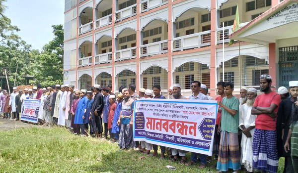 Jinsiy olatni frenulum massajining yaqindan olingan videosi Kameron Diaz onlayn porno